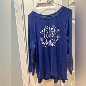 NWT Let it snow long sleeve t-shirt, size Sm-Med